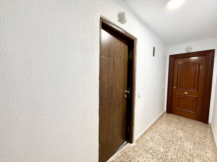 Image No.34-2 Bed Apartment for sale