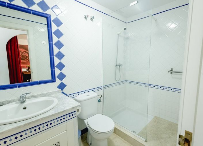 Image No.20-2 Bed Apartment for sale