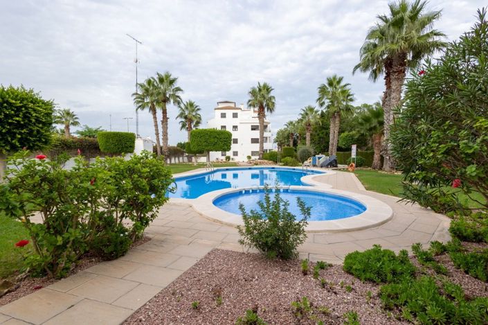 Image No.25-2 Bed Apartment for sale