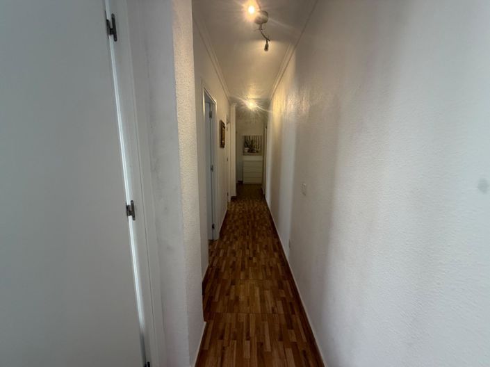 Image No.23-3 Bed Apartment for sale