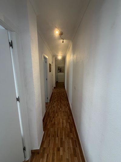 Image No.24-3 Bed Apartment for sale