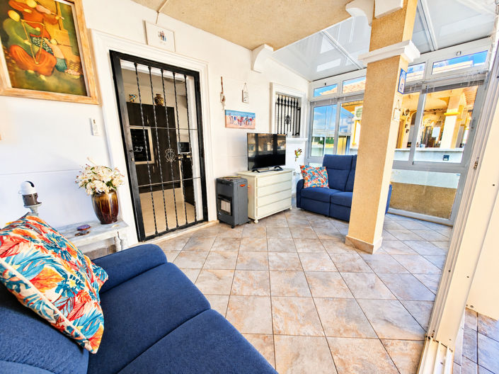 Image No.10-3 Bed House for sale