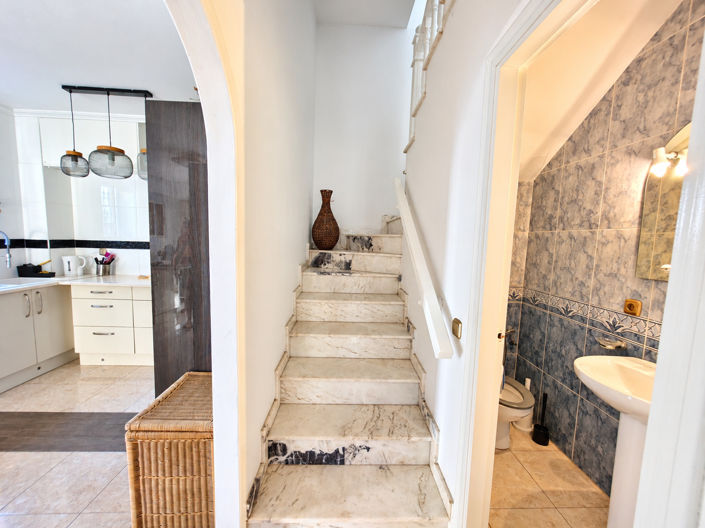 Image No.26-3 Bed House for sale