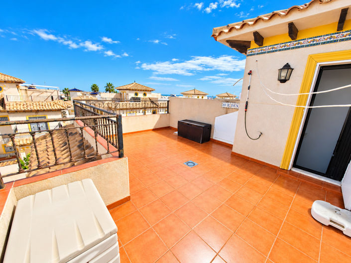 Image No.40-3 Bed House for sale