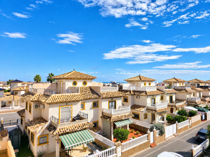 Image No.41-3 Bed House for sale