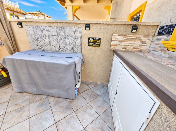 Image No.7-3 Bed House for sale