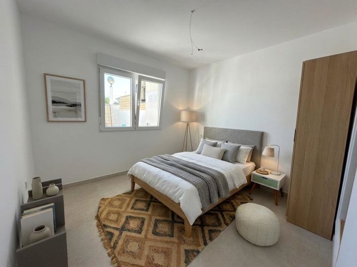 Image No.16-2 Bed Bungalow for sale