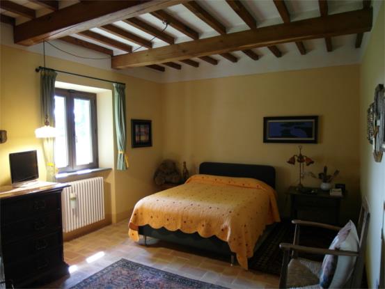 Image No.11-3 Bed Farmhouse for sale