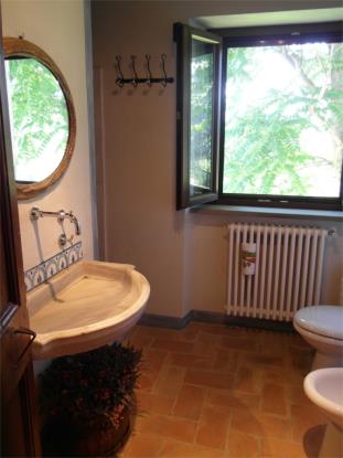 Image No.13-3 Bed Farmhouse for sale