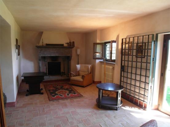 Image No.15-3 Bed Farmhouse for sale