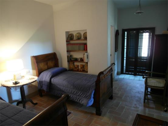 Image No.17-3 Bed Farmhouse for sale