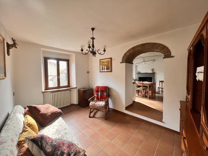 Image No.6-Maison de 2 chambres à vendre à Caprese Michelangelo