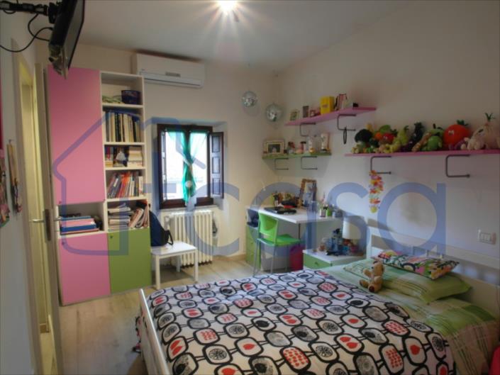 Image No.6-2 Bed Townhouse for sale