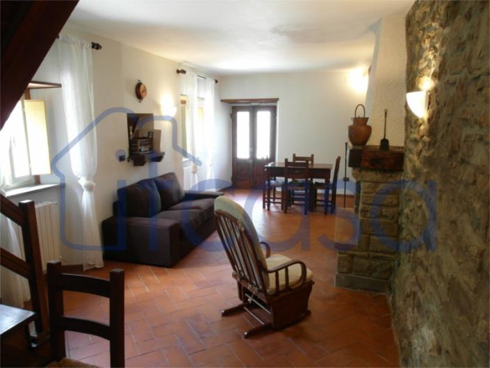 Image No.4-Ferme de 2 chambres à vendre à Caprese Michelangelo