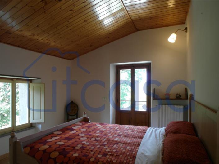 Image No.6-Ferme de 2 chambres à vendre à Caprese Michelangelo