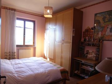 CM215-bedroom2