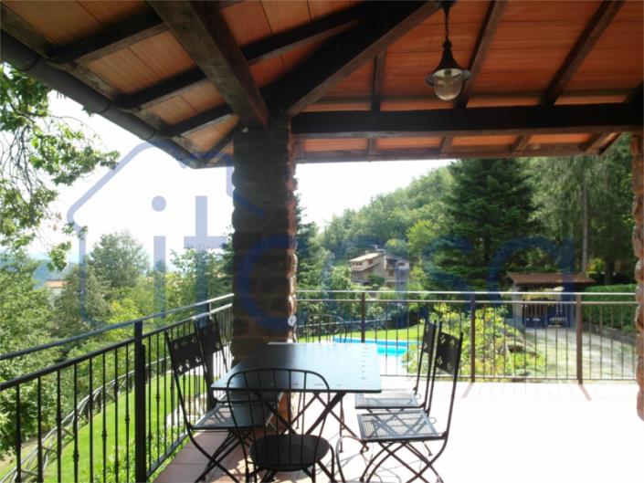 Image No.2-Maison / Villa de 5 chambres à vendre à Caprese Michelangelo