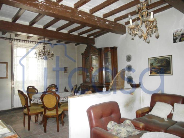 Image No.1-4 Bed Townhouse for sale