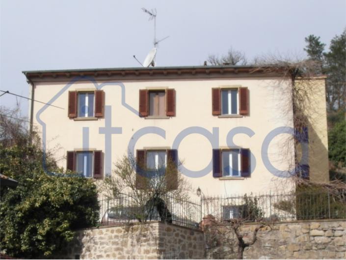 Image No.2-Villa / Détaché de 6 chambres à vendre à Anghiari