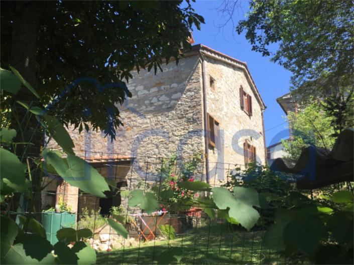 Image No.15-2 Bed Farmhouse for sale