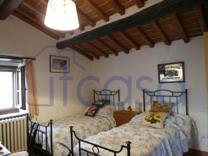 Image No.7-2 Bed Farmhouse for sale