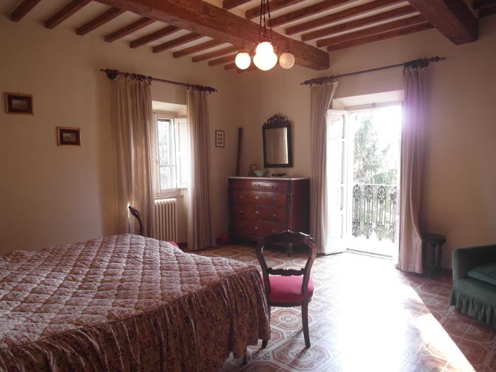 Image No.9-6 Bed Country House for sale