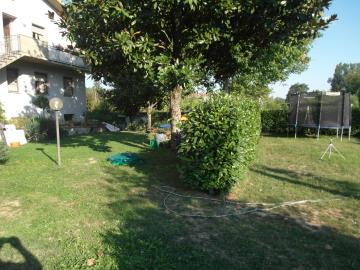A272-ext-garden4