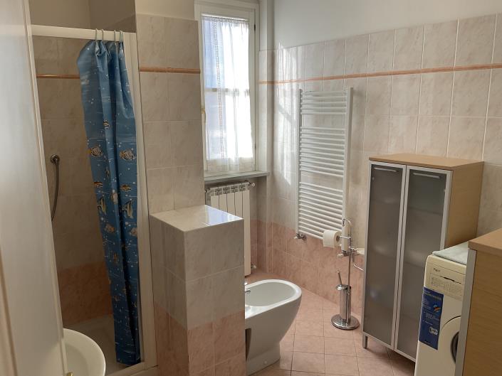 Image No.5-4 Bed Flat for sale