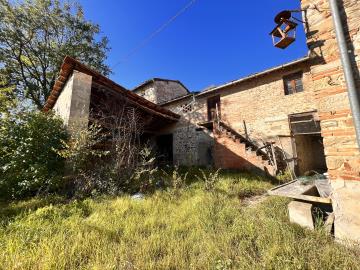 A290-farmhouse-ext-stairs1