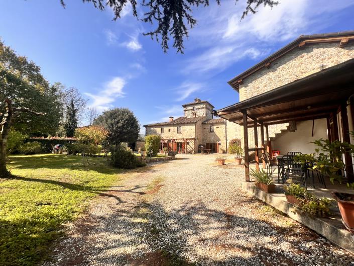 Image No.13-6 Bed Country House for sale