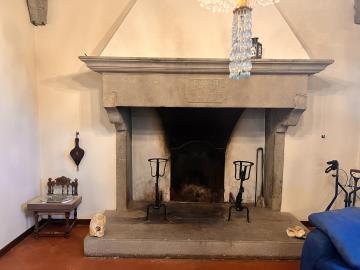 7--A295-Int-fireplace