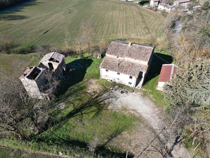 Image No.13-3 Bed Farmhouse for sale