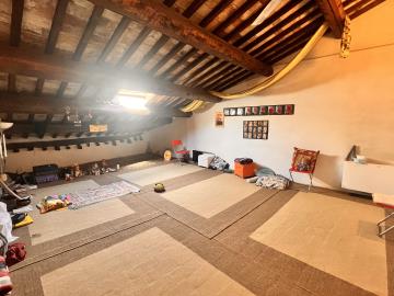 S297-attic-yoga-room