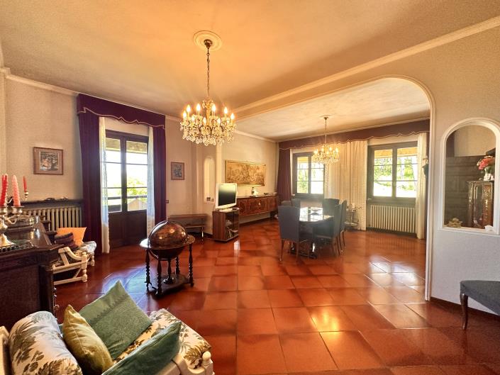 Image No.9-Villa / Détaché de 4 chambres à vendre à Arezzo