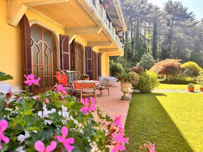 Image No.3-Villa / Détaché de 4 chambres à vendre à Arezzo