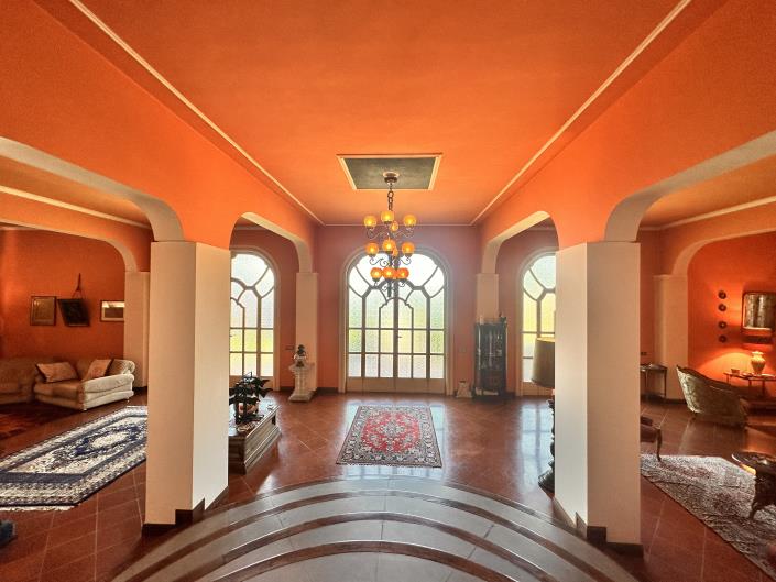 Image No.6-Villa / Détaché de 4 chambres à vendre à Arezzo