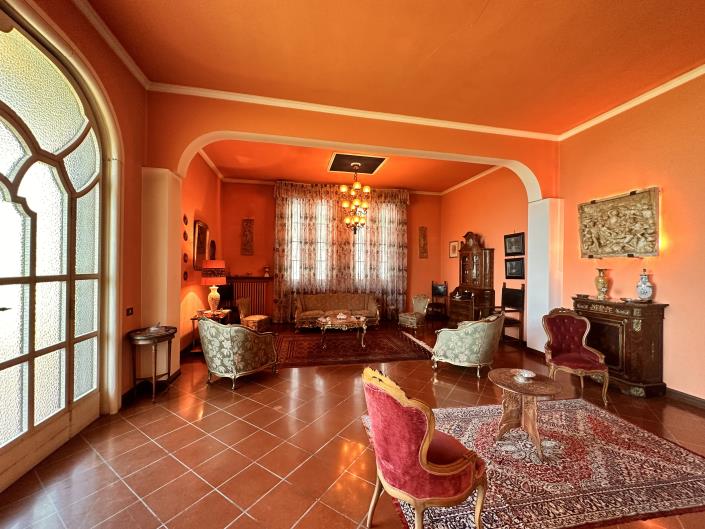 Image No.7-Villa / Détaché de 4 chambres à vendre à Arezzo