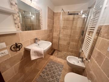 S307-PT-bathroom