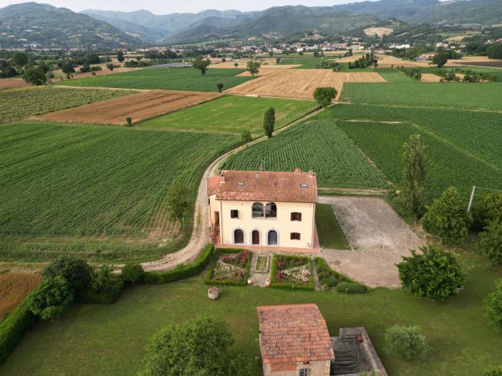 Image No.13-8 Bed Country House for sale