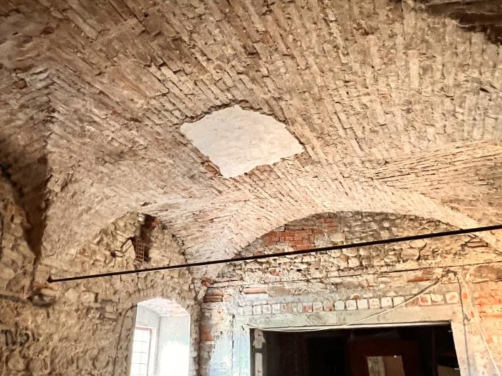 Image No.12-8 Bed Country House for sale