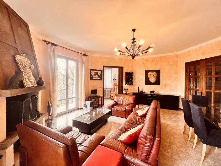 Image No.10-Villa / Détaché de 8 chambres à vendre à Anghiari