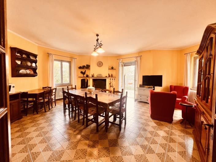 Image No.6-Villa / Détaché de 8 chambres à vendre à Anghiari