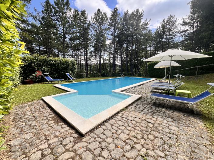 Image No.4-Villa / Détaché de 8 chambres à vendre à Anghiari