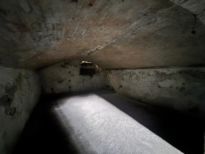 Image No.12-3 Bed Townhouse for sale