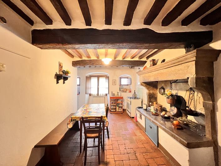 Image No.11-4 Bed Townhouse for sale