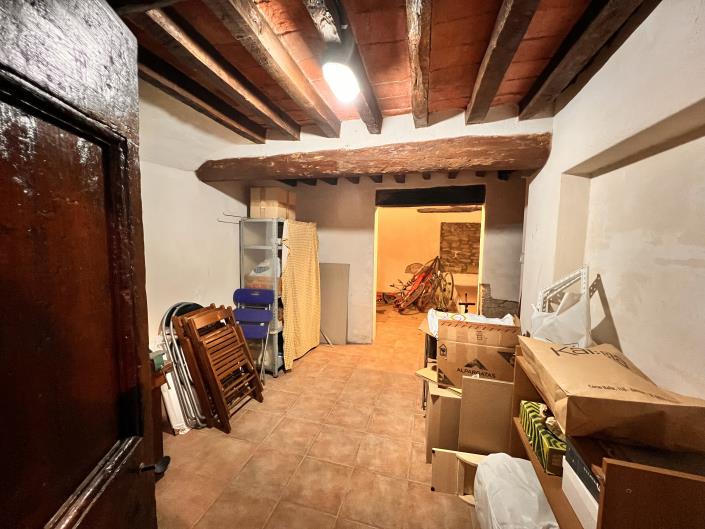 Image No.12-4 Bed Townhouse for sale