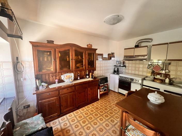 Image No.5-2 Bed Semi-Detached for sale