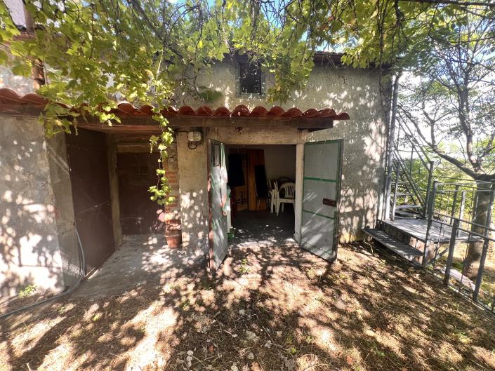 Image No.12-2 Bed Semi-Detached for sale