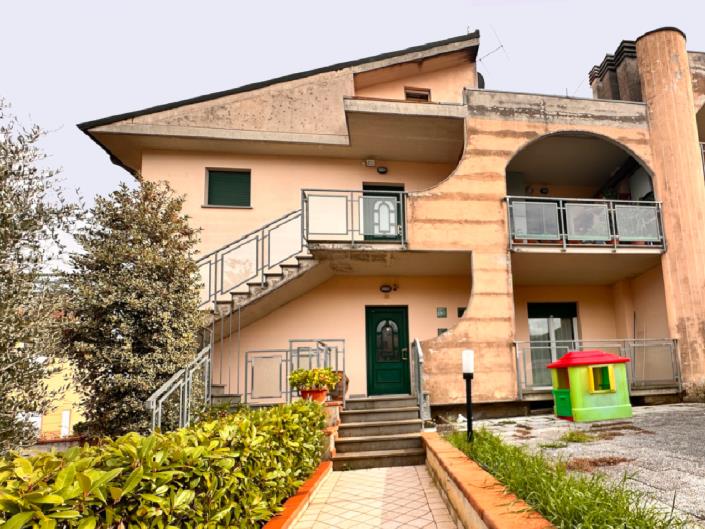 Image No.1-Appartement de 3 chambres à vendre à Anghiari