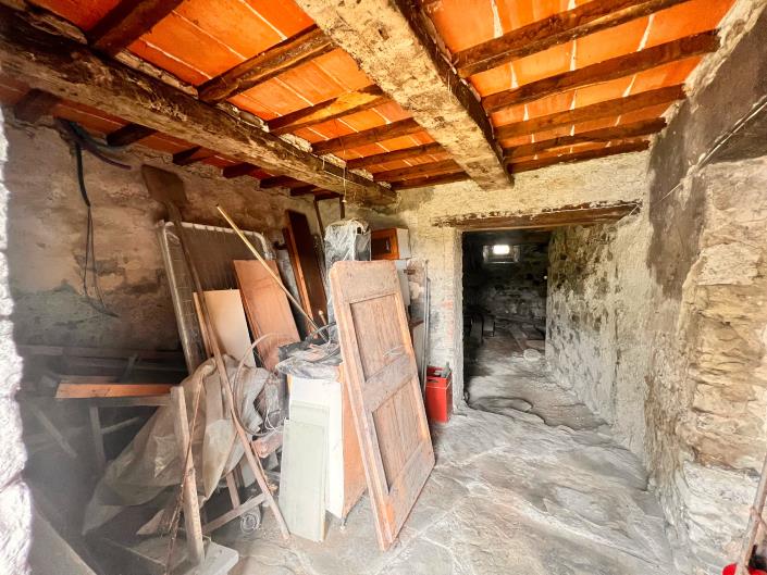 Image No.19-3 Bed Semi-Detached for sale